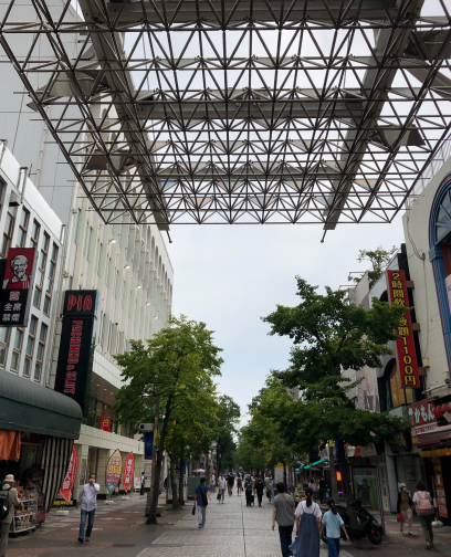 イセザキモールを進みます。